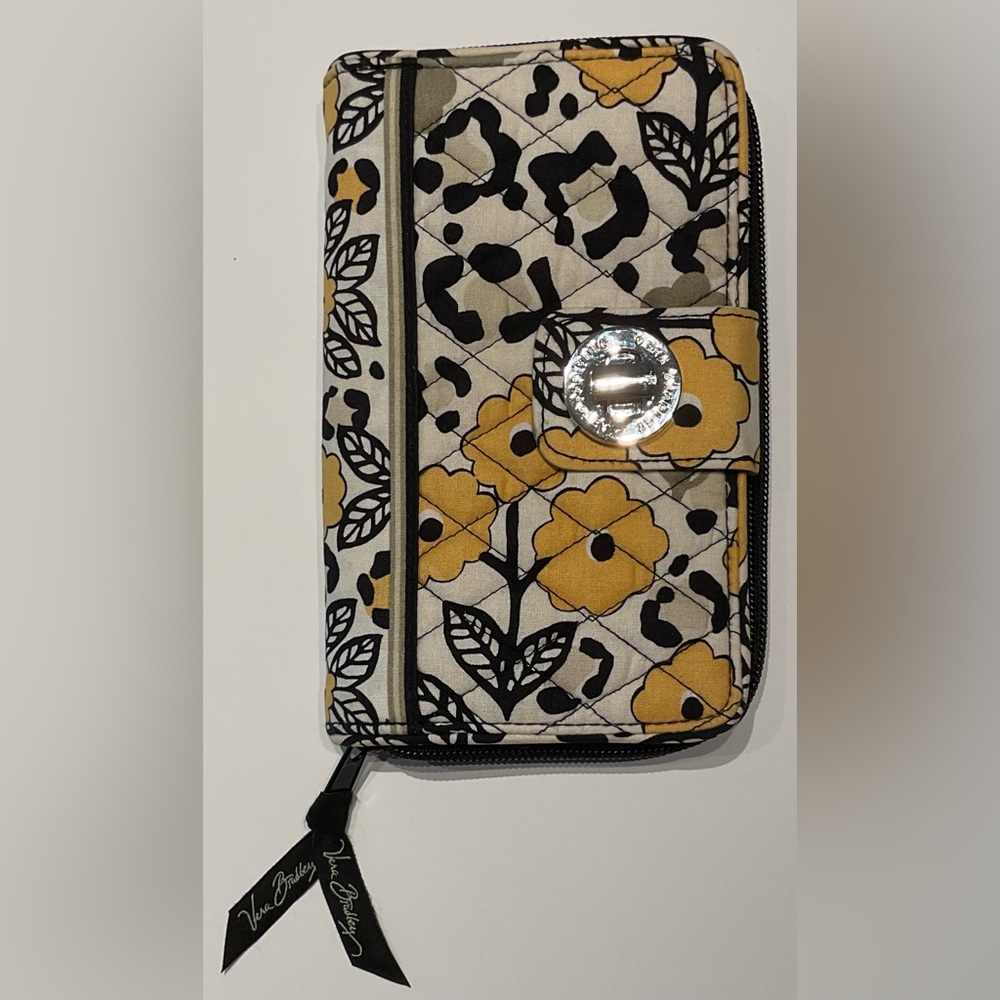 Vera Bradley Go Wild Quilted Turnkey Wallet - Picture 6 of 14
